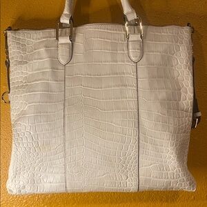 G.I.L.I. Cream Tote with Textured Elegance